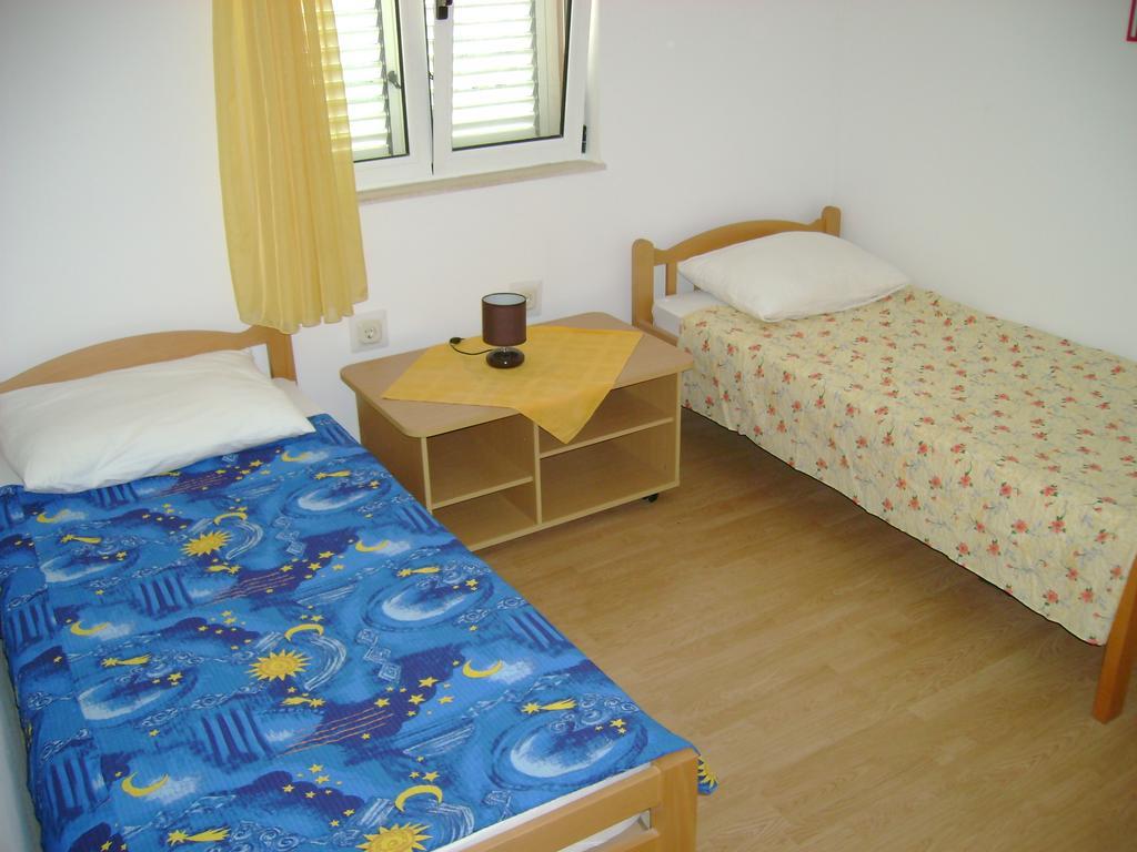 Apartment Zagor Kastela Exterior photo